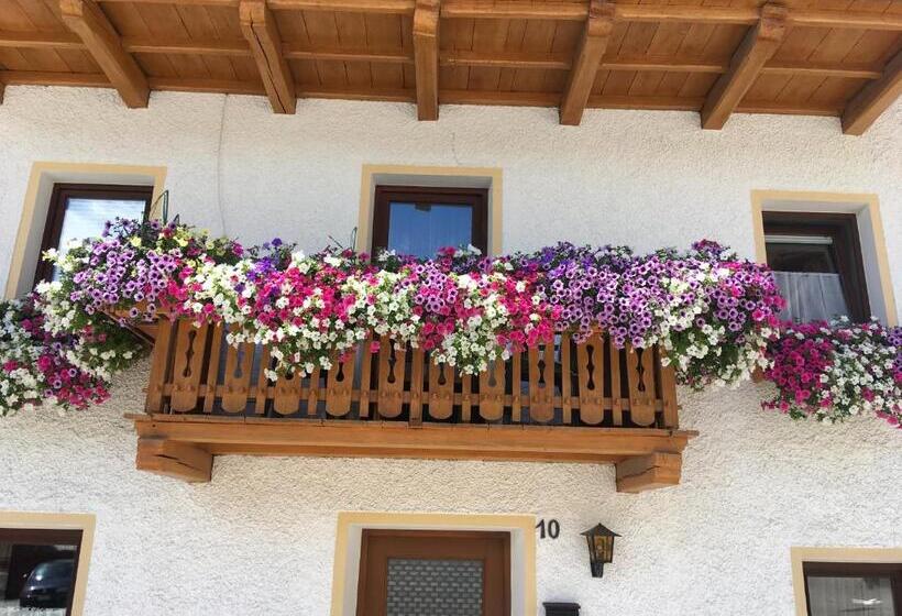 Apartments Heidenberger Delle Scuole