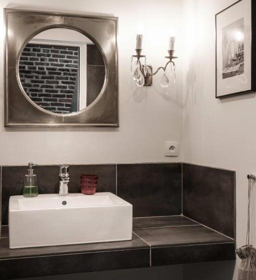 مبيت وإفطار Au Velocipede