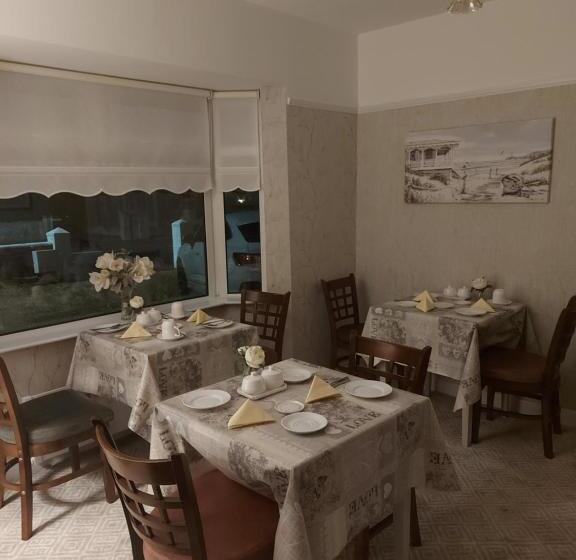 住宿加早餐  Blackrock Carole Ville Guesthouse