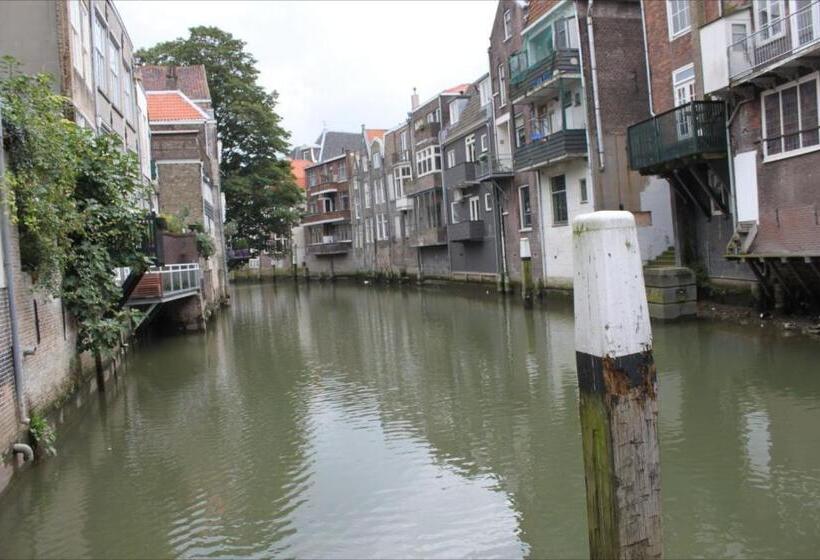 ベッドアンドブレックファースト Blom Aan De Gracht