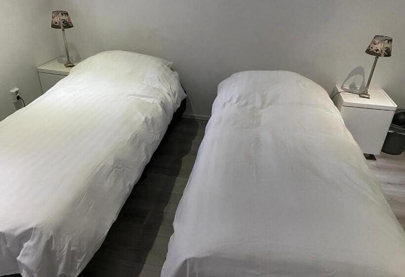 ベッドアンドブレックファースト Blom Aan De Gracht