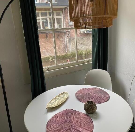 ベッドアンドブレックファースト Blom Aan De Gracht