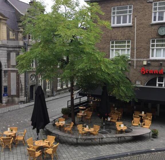 تختخواب و صبحانه De Stadswal