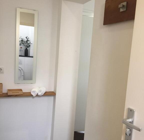 تختخواب و صبحانه De Stadswal