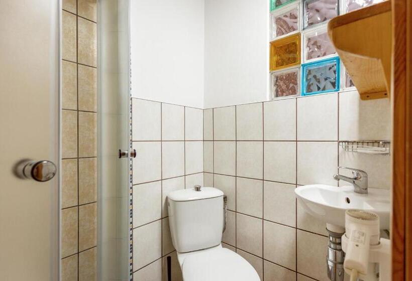 تختخواب و صبحانه House Of Sun