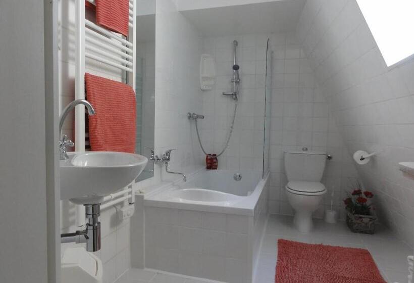 住宿加早餐  Le Chevrefeuille Chambres D Hotes Et Gîtes De Charme