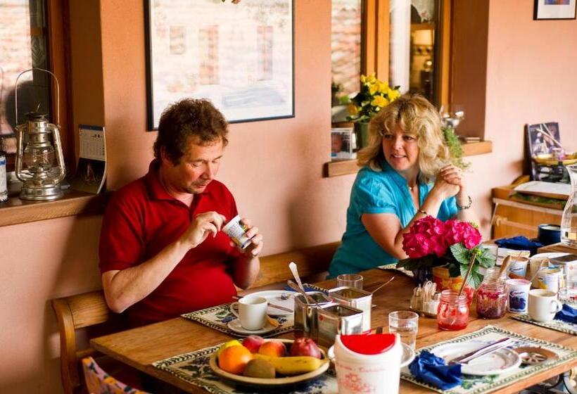 Charming B&b And Osteria La Crisalide