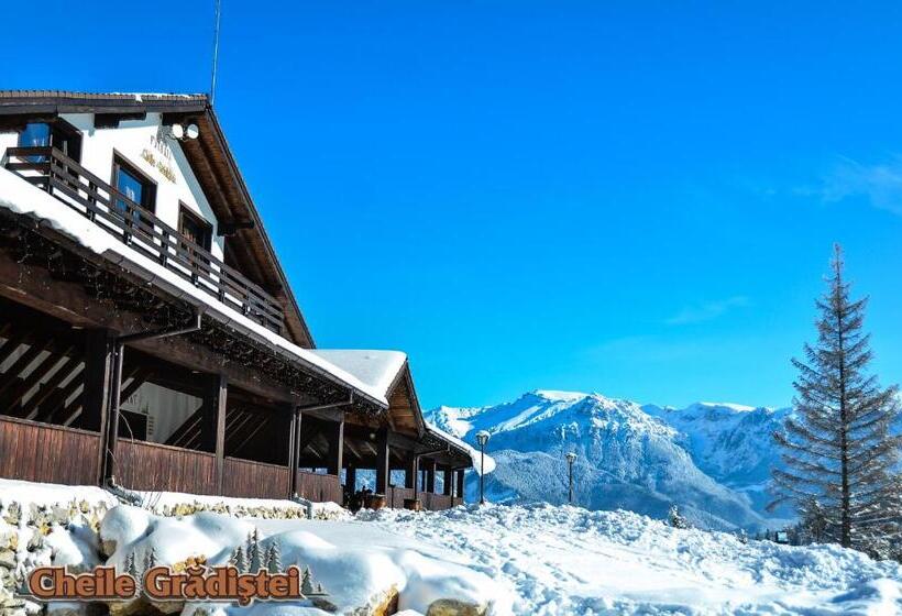 Cheile Gradistei Fundata Resort
