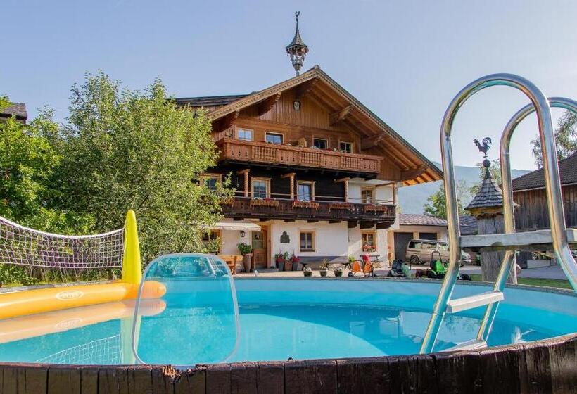 هتل Appartement Arnoldgut