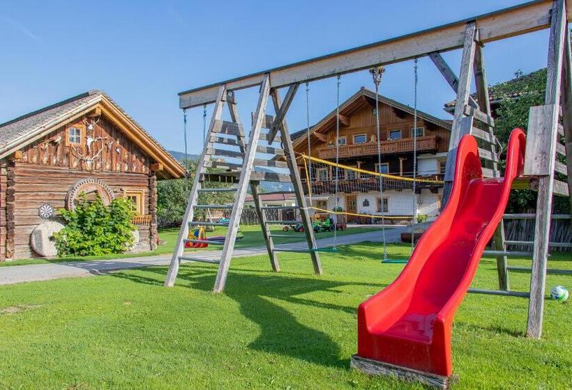 هتل Appartement Arnoldgut