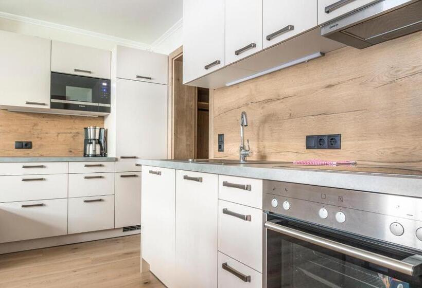 هتل Appartement Arnoldgut