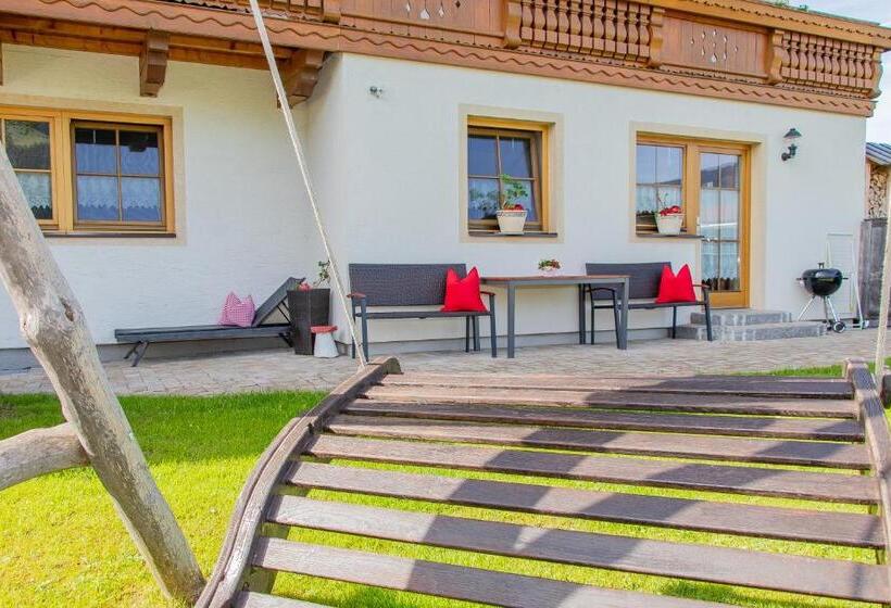 هتل Appartement Arnoldgut