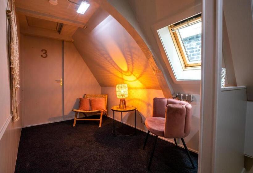 Отель Bambu Sleep Boutique