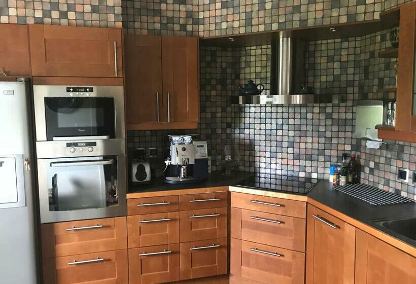 Отель Bosmart Apartments