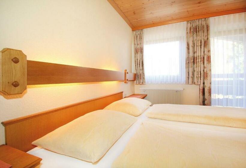 ホテル Garni Hochwurzen