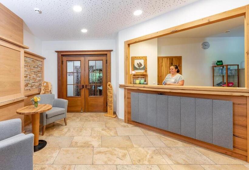 ホテル Garni Hochwurzen