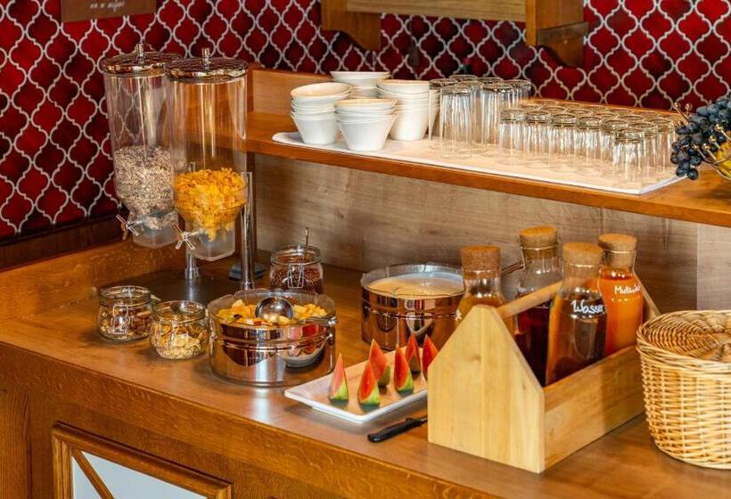 ホテル Garni Hochwurzen