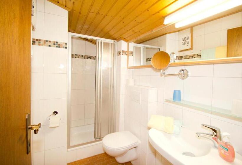 ホテル Garni Hochwurzen