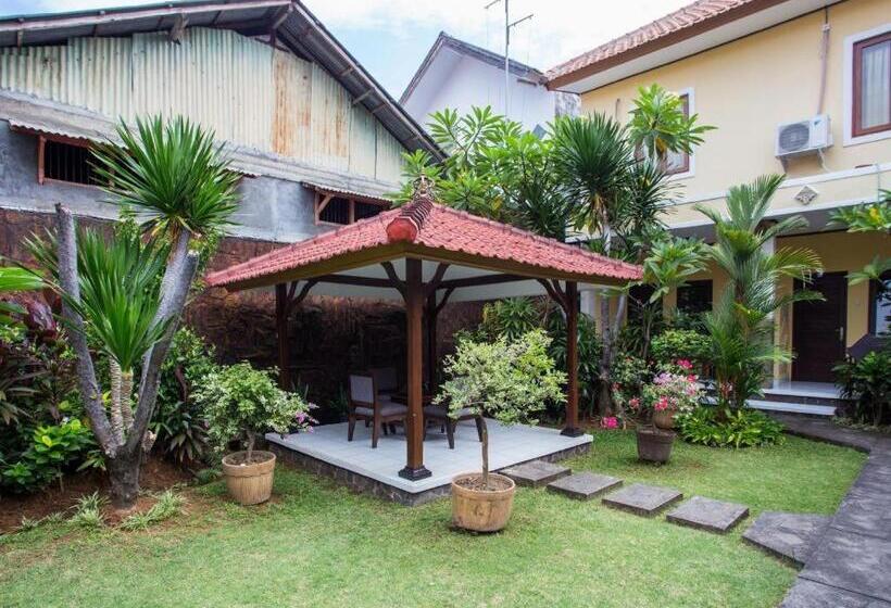 בית מלון כפרי Grand Wijaya