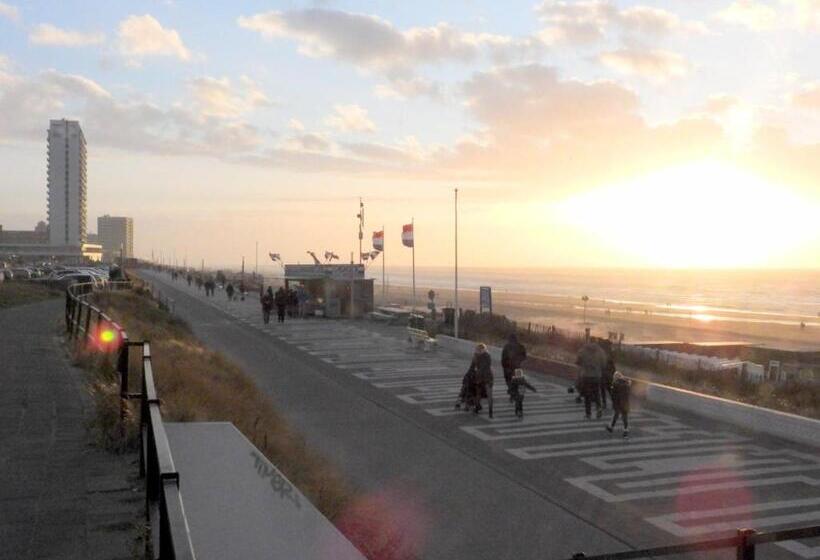 בית מלון כפרי / Pension Villa Tanahlot