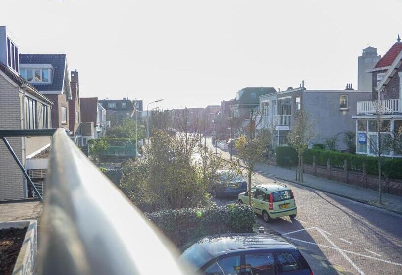 בית מלון כפרי / Pension Villa Tanahlot