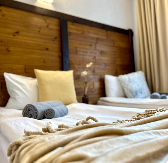 酒店 Red House Family