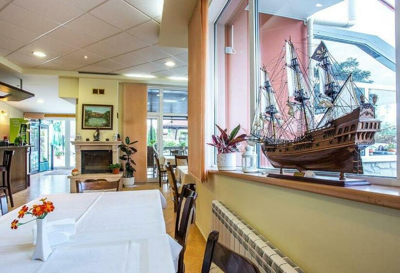 Family Hotel Saint Konstantin