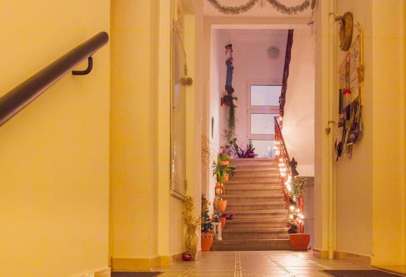 پانسیون Apartmány   Penzion Smetanka