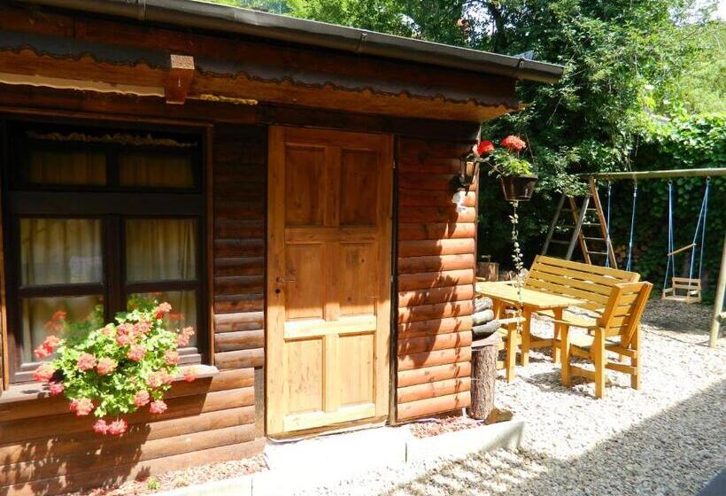 펜션 Apartmány Jedovnice