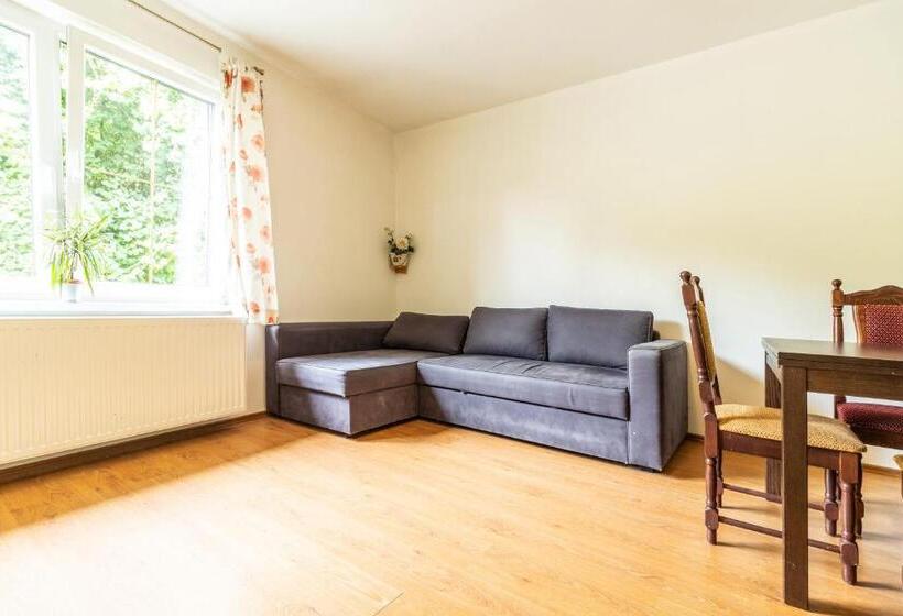 펜션 Apartmány Jedovnice