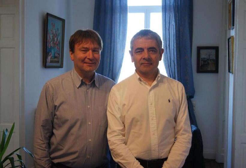 פנסיון Chateau Neufays