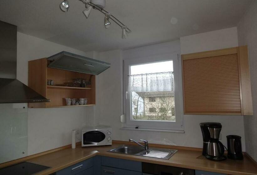 بنسيون Ferienwohnung Latscha