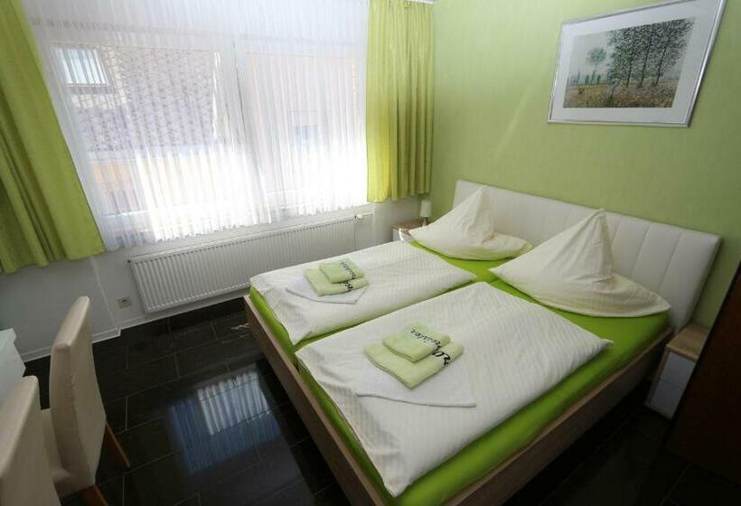 Пансион Gästehaus Am Römerbad