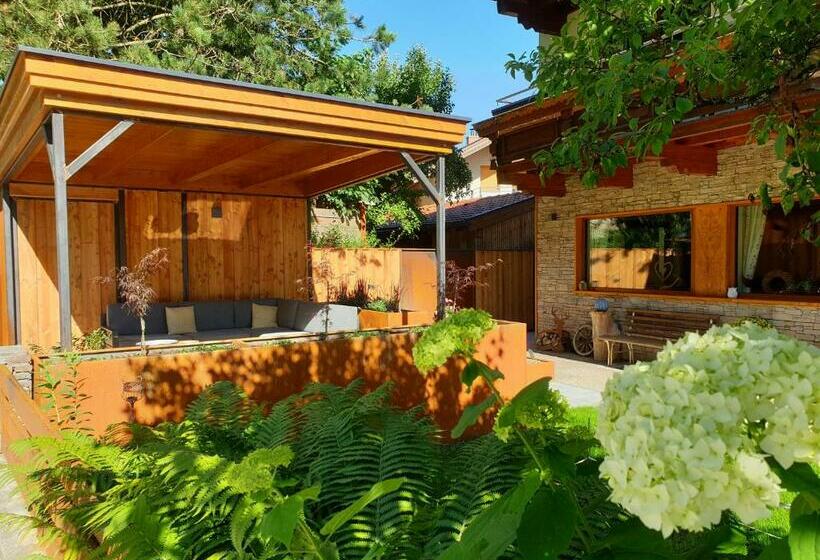 بنسيون Haus Renswouw