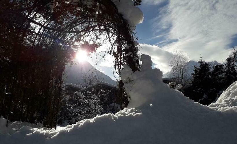 פנסיון Landhaus Zum Griena