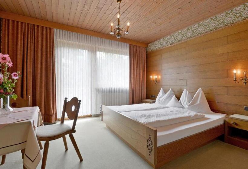 פנסיון Landhaus Zum Griena