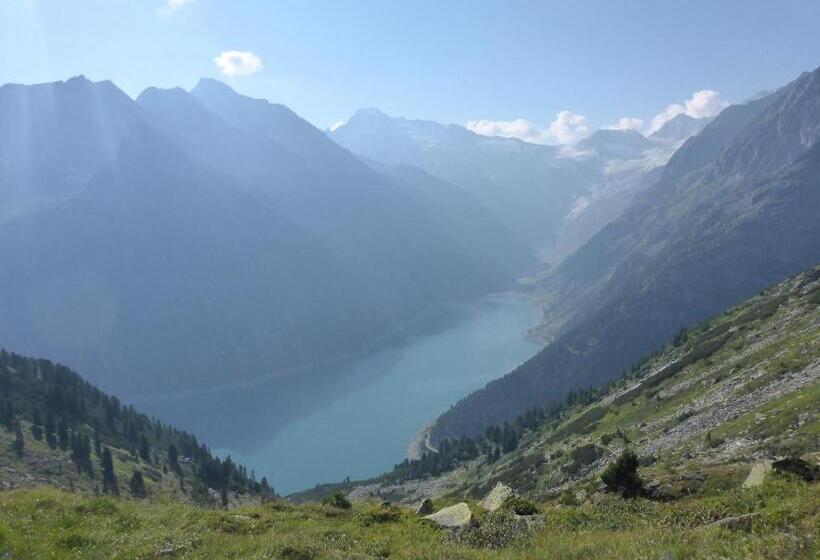 פנסיון Landhaus Zum Griena