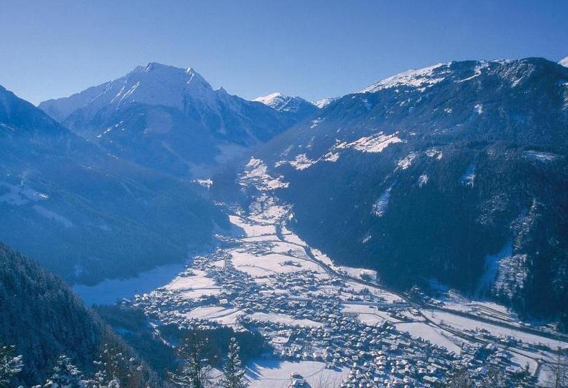 פנסיון Landhaus Zum Griena