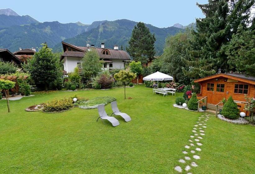 פנסיון Landhaus Zum Griena