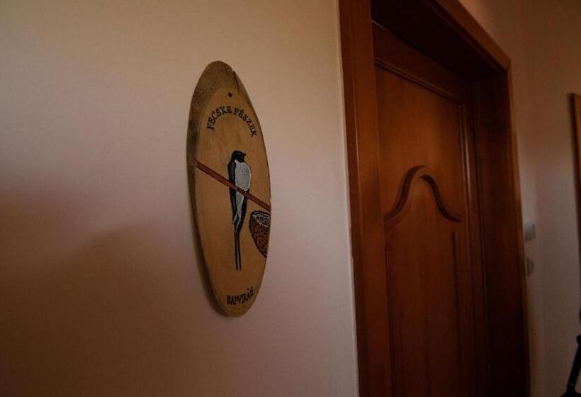 膳宿费 Napvirág Ház