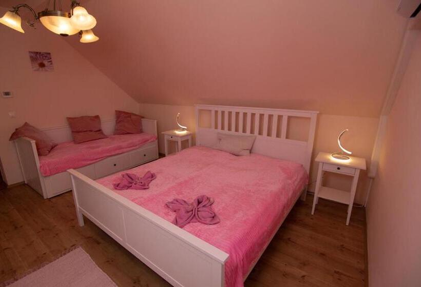 膳宿费 Napvirág Ház