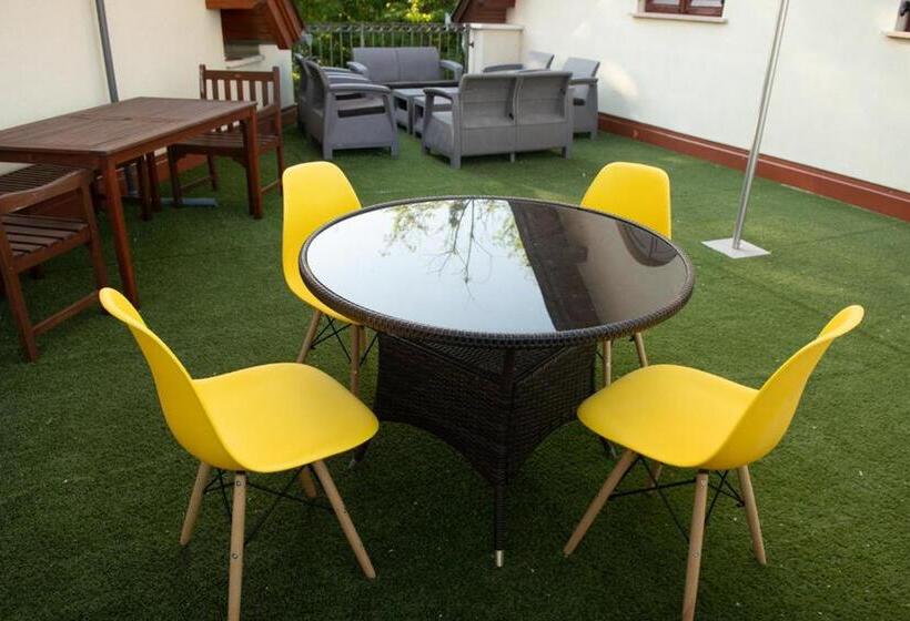 膳宿费 Napvirág Ház