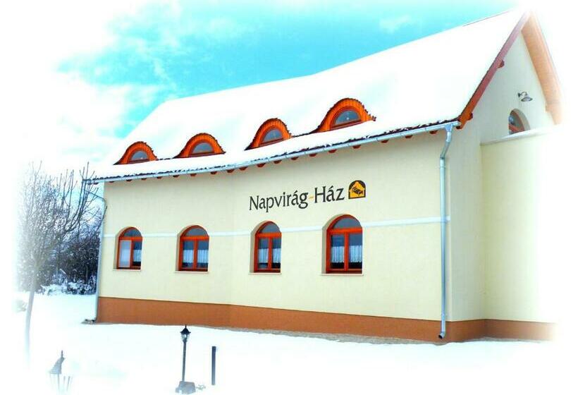 膳宿费 Napvirág Ház