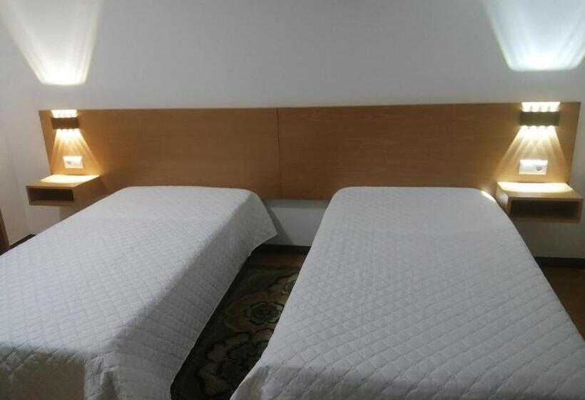 פנסיון Restaurante E Residencial O Resineiro