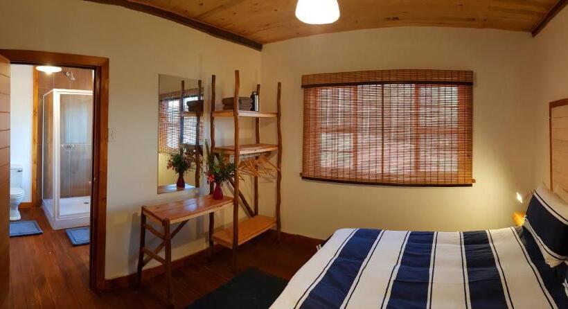 פנסיון Stanford Lake Lodge