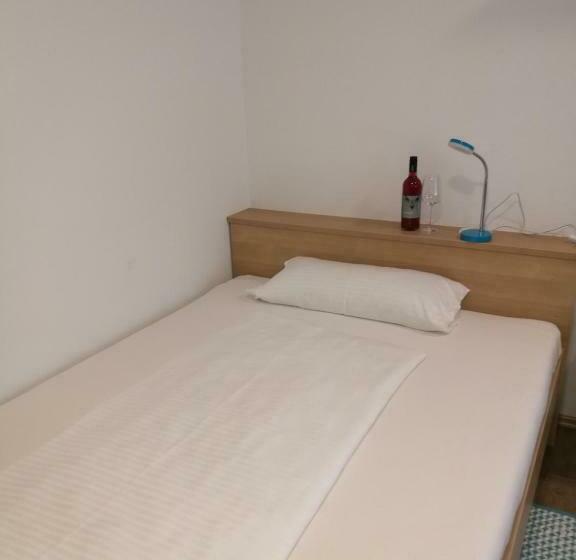 旅馆 Dorf Zimmer Mirth