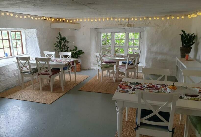 Marsjö Gård Bo & Yoga Vandrarhem