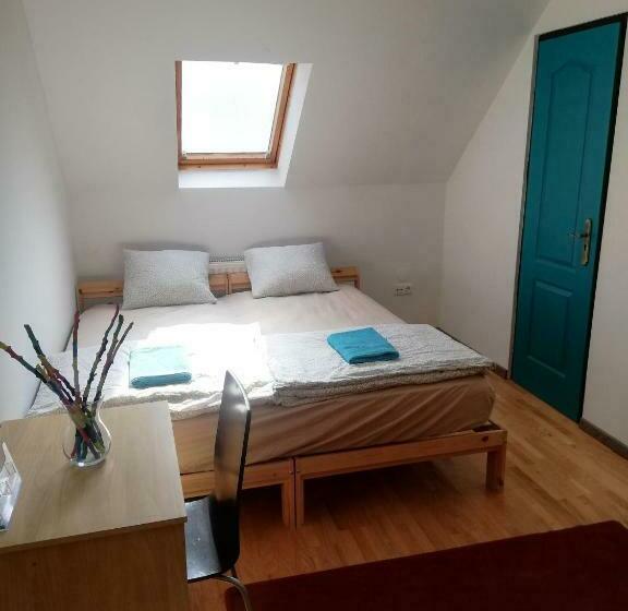 ベッドアンドブレックファースト Bagoly Kő Panzió   Mátra Túraközpont