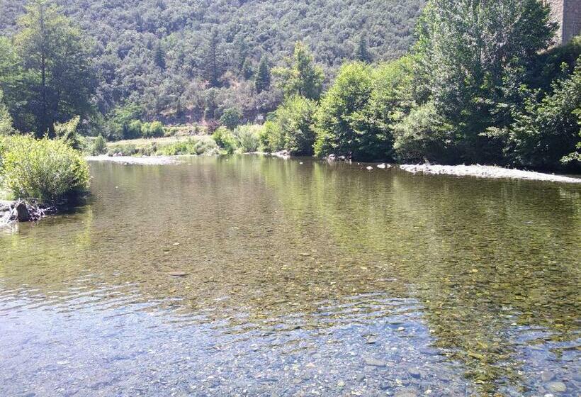 בית מלון כפרי Auberge Cevenole