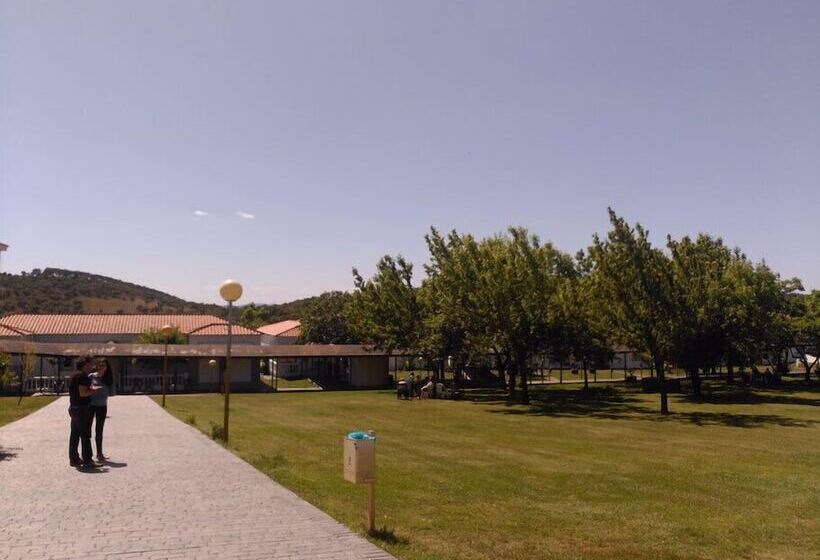 فندق Balneario Fuentes Del Trampal